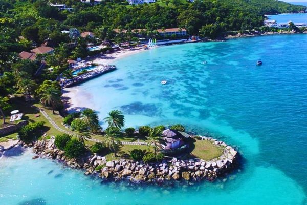 Blue Waters Resort & Spa Family-Friendly Resorts in Antigua & Barbuda