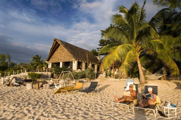 Ultimate Guide to Antigua and Barbuda’s Beaches