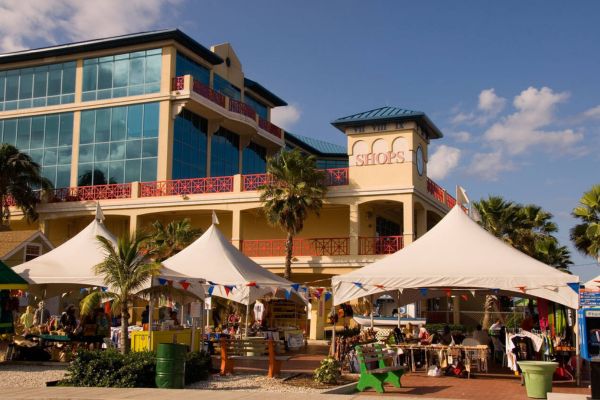 Local Art and Crafts people