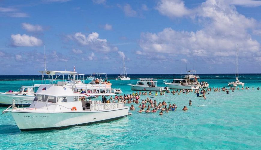 The Best Underwater Adventures in the Cayman Islands